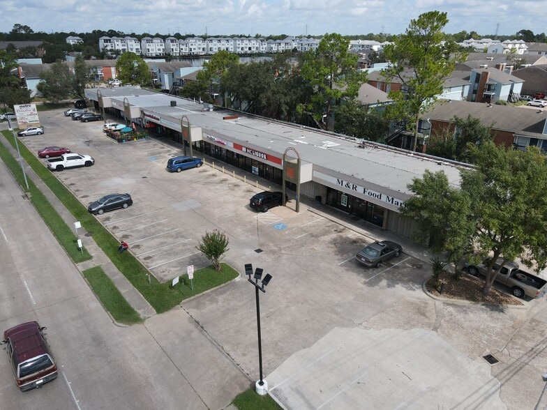 8788 Hammerly Blvd, Houston, TX for lease - Building Photo - Image 2 of 7