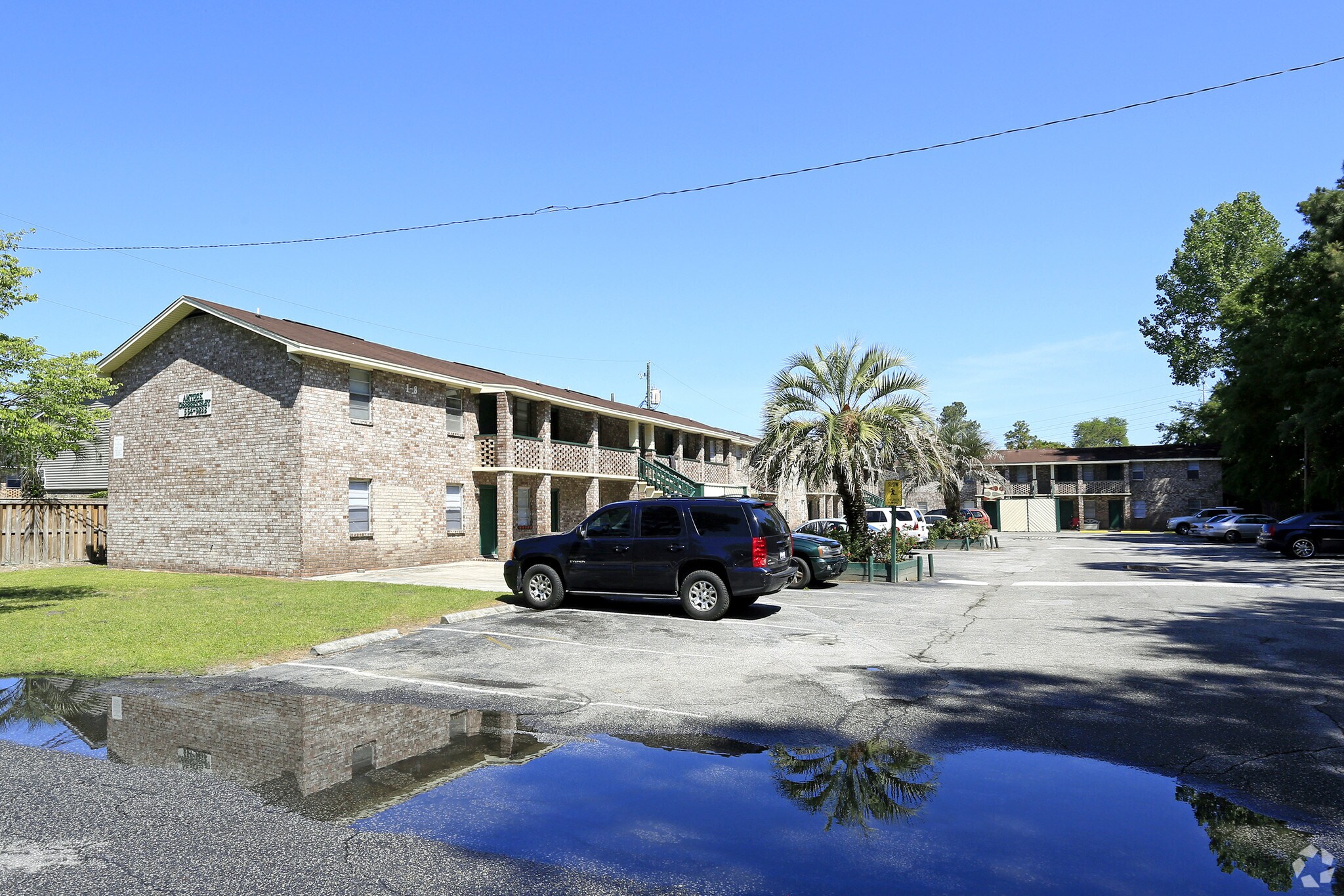 1088 Berkeley St, Hanahan, SC for sale Primary Photo- Image 1 of 1