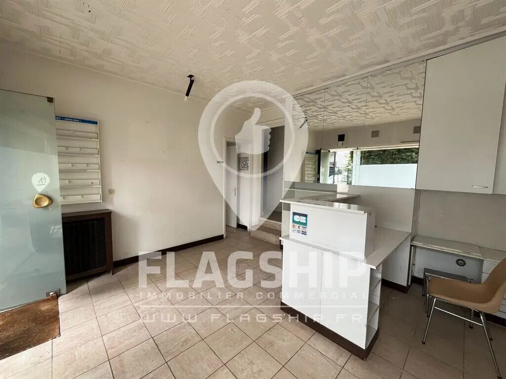 Vente Commerce 100 m² - Photo 1