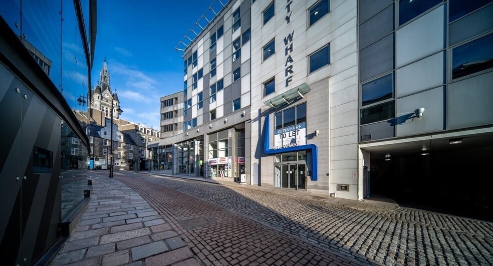 Shiprow, Aberdeen for lease - Primary Photo - Image 1 of 12