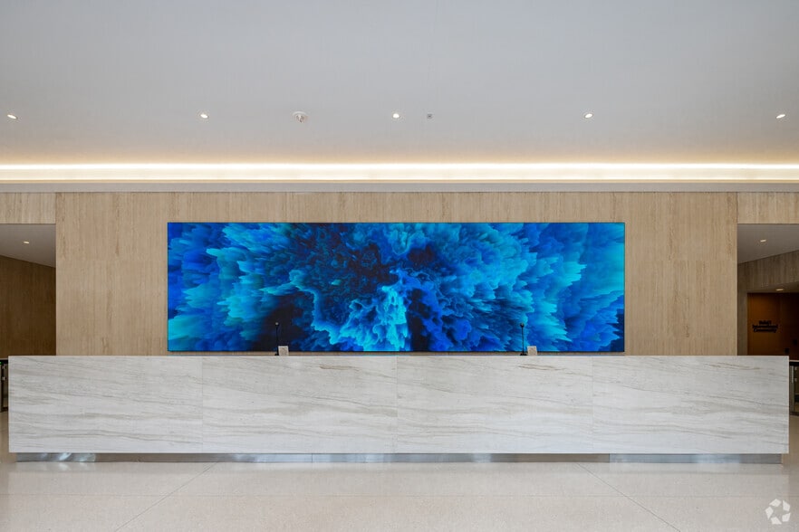 866 United Nations Plz, New York, NY for sale - Lobby - Image 3 of 9