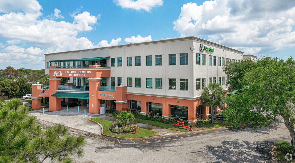 7261 Sheridan St, Hollywood, FL 33024