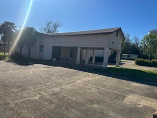 500 N Martin Luther King Jr St, Natchez, MS for sale - Interior Photo - Image 2 of 12