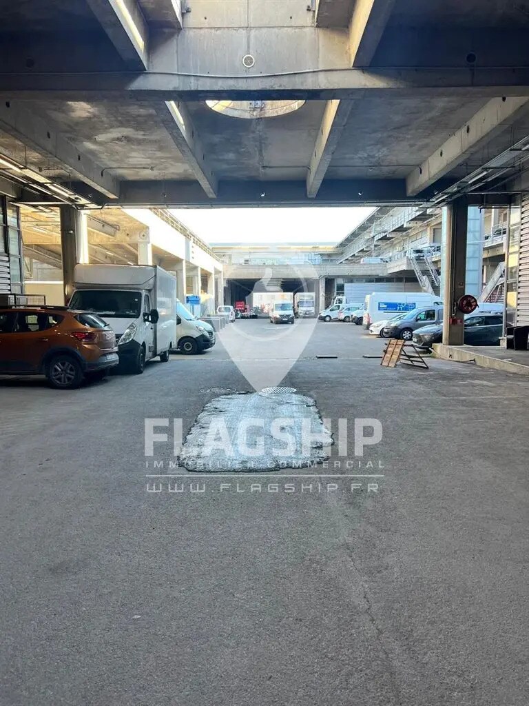 Industrial in Pantin for lease Building Photo- Image 1 of 8