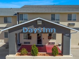 Days Inn by Wyndham Hurricane/Zion National - Motel
