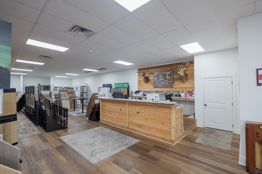 125 Blanchard St, Valdosta, GA for sale - Interior Photo - Image 3 of 42