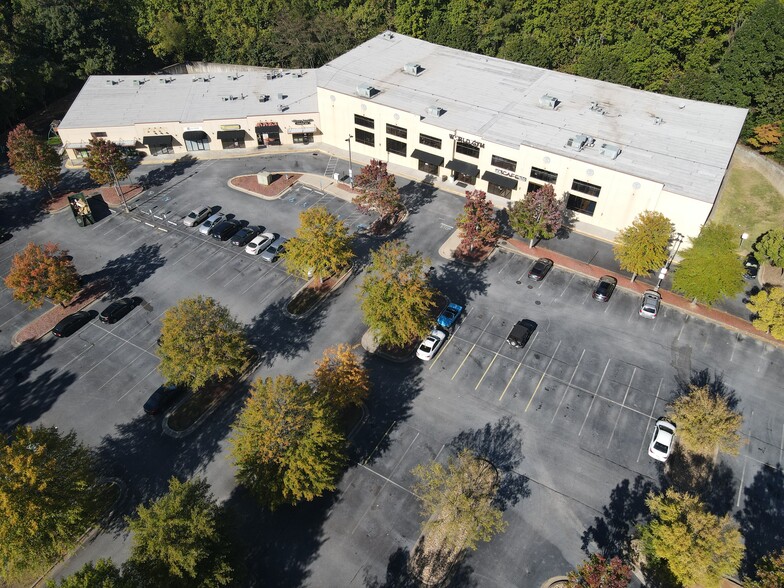 4425 S Cobb Dr, Smyrna, GA for lease - Building Photo - Image 2 of 4