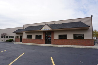 3703 River Rd, Yakima, WA for lease Building Photo- Image 2 of 14