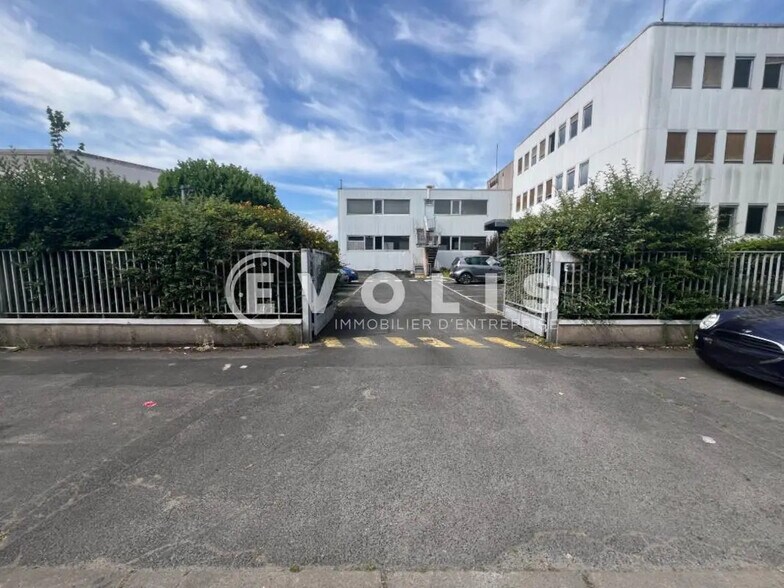 Office in Chennevières-sur-Marne for lease - Building Photo - Image 2 of 14