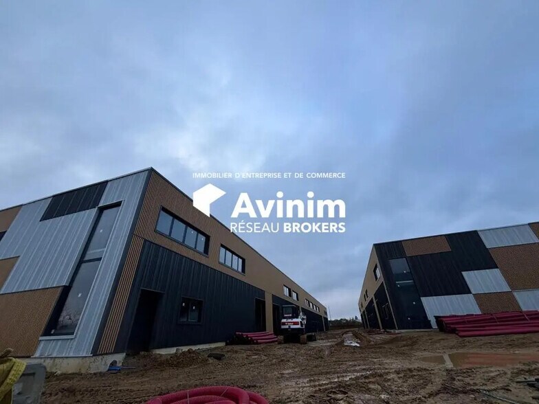 Industrial in Amblainville for sale - Building Photo - Image 1 of 3