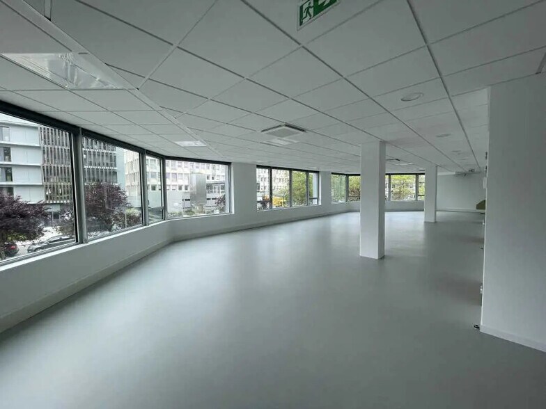 Office in Bruges for lease - Interior Photo - Image 1 of 14