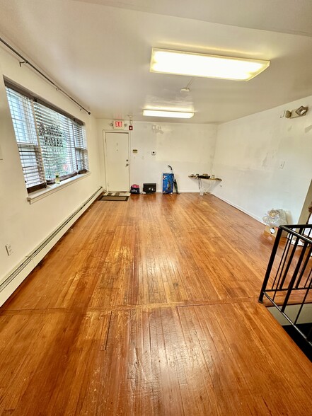 181 Comstock St, New Brunswick, NJ for sale - Interior Photo - Image 3 of 9