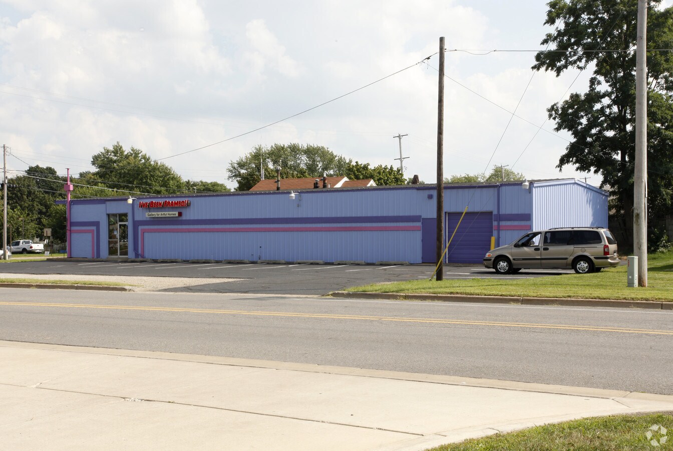 866 N Wisner St, Jackson, MI 49202