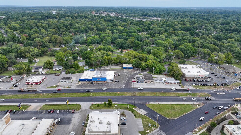 Redevelopment Opportunity portfolio of 2 properties for sale on LoopNet.com - Building Photo - Image 3 of 5