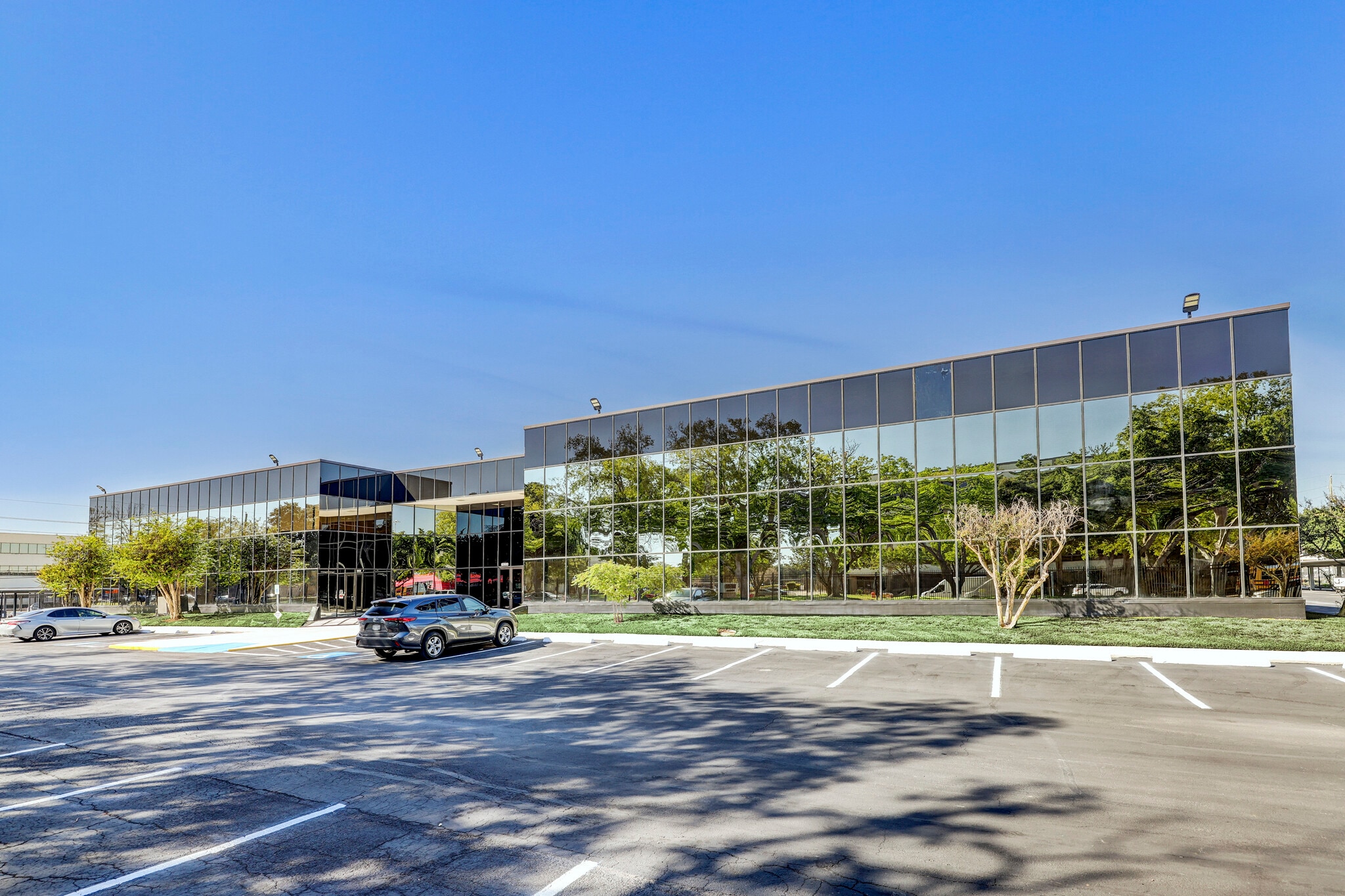 10500 Richmond Ave, Houston, TX for lease Building Photo- Image 1 of 9