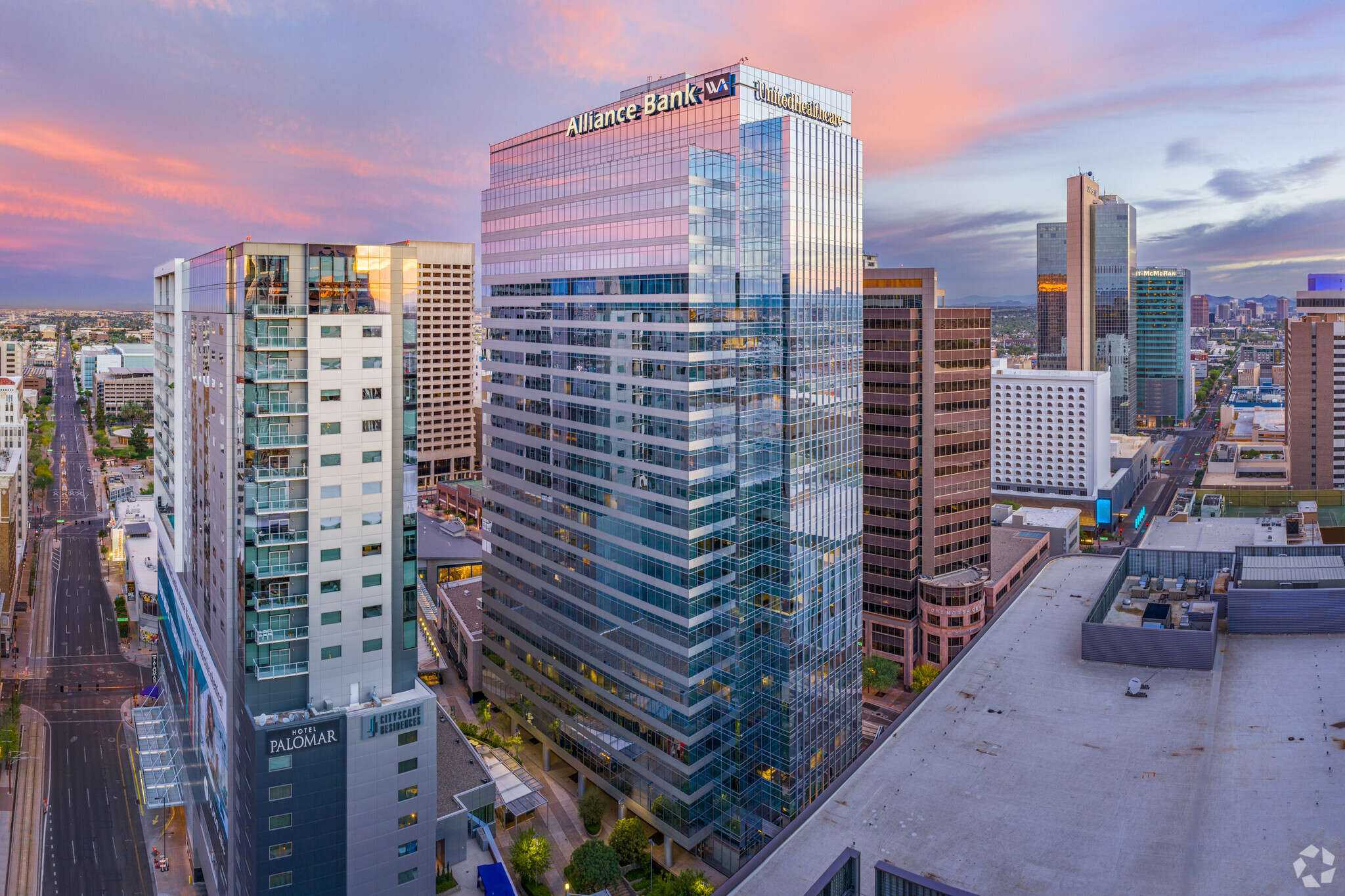 1 E Washington St, Phoenix, AZ for lease Building Photo- Image 1 of 22