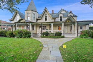 413-415 Bedford Rd, Pleasantville NY - Convenience Store