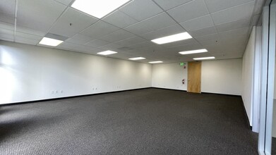 1650 S Amphlett Blvd, San Mateo, CA for lease Interior Photo- Image 2 of 4