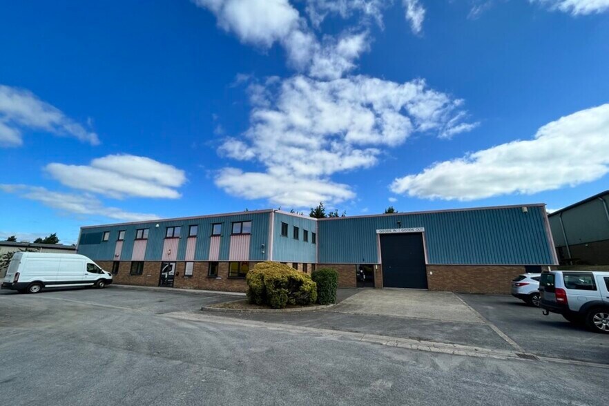 Weycroft Av, Axminster for lease - Building Photo - Image 2 of 6