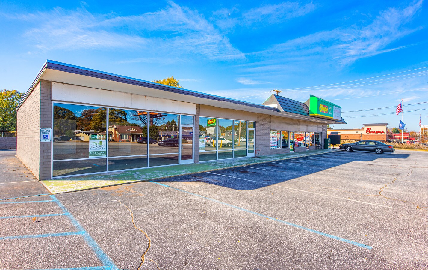 16021608 Laurens Rd, Greenville, SC 29607