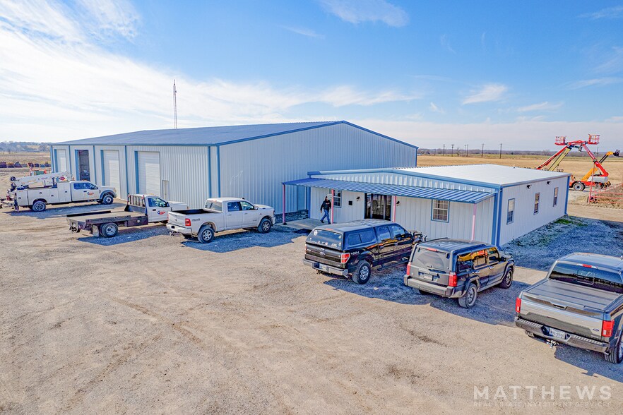 130 Stroud Dr, Sherman, TX for sale - Building Photo - Image 1 of 1