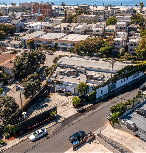 200 Mildred Ave, Venice, CA for sale - Aerial - Image 2 of 12