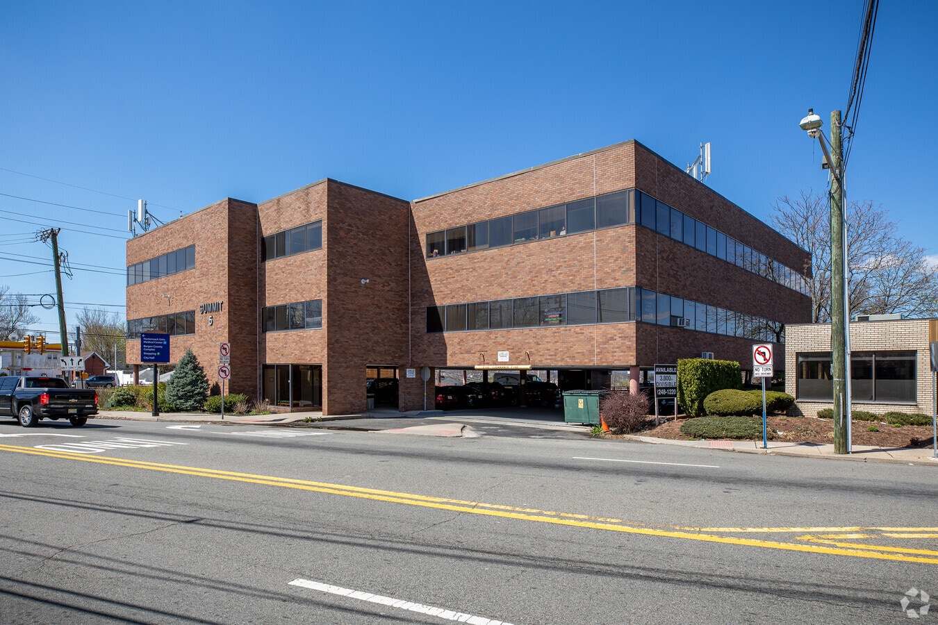 5 Summit Ave, Hackensack, NJ 07601 Office for Lease