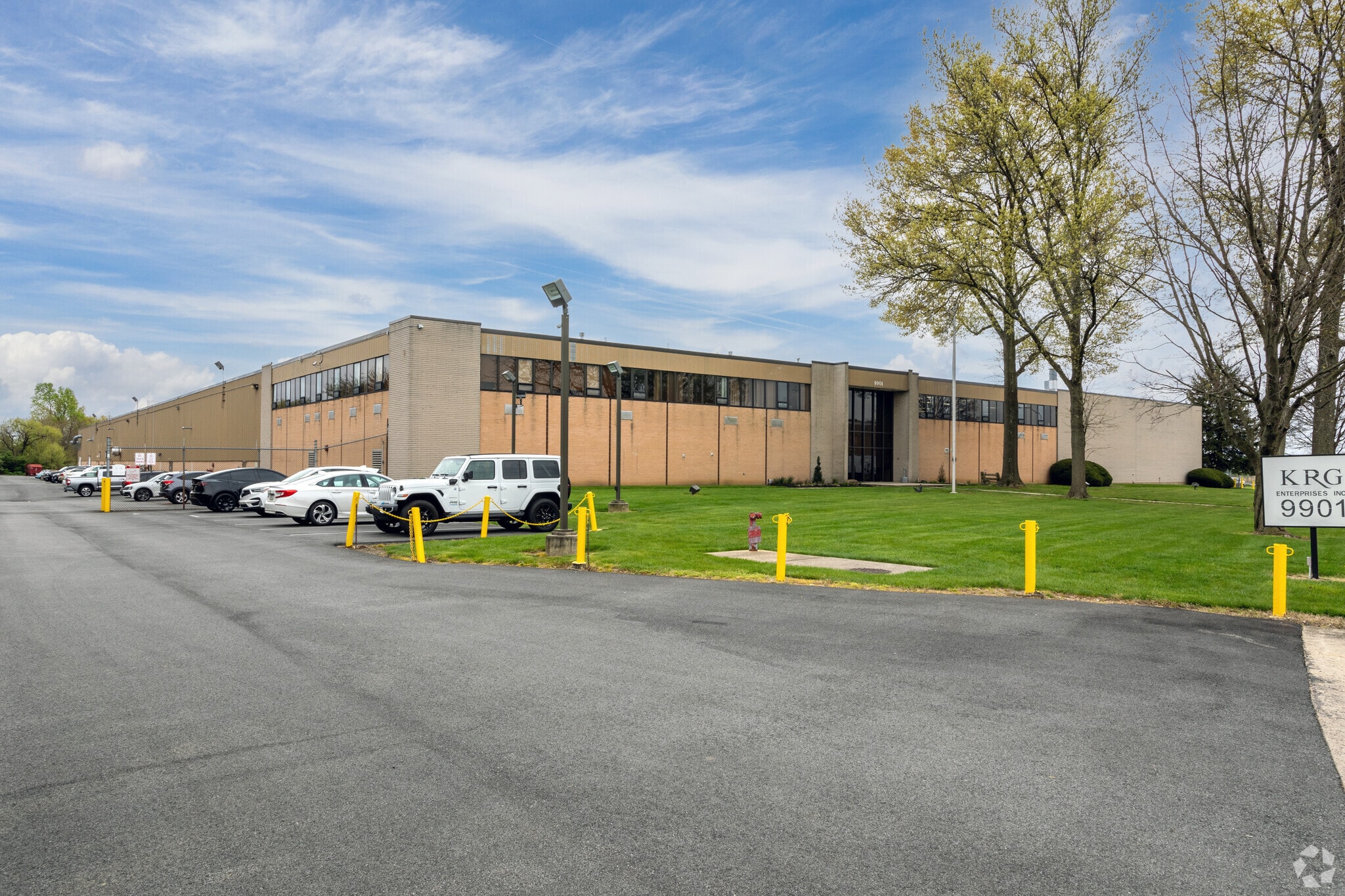 9901 Blue Grass Rd, Philadelphia, PA for lease Building Photo- Image 1 of 8
