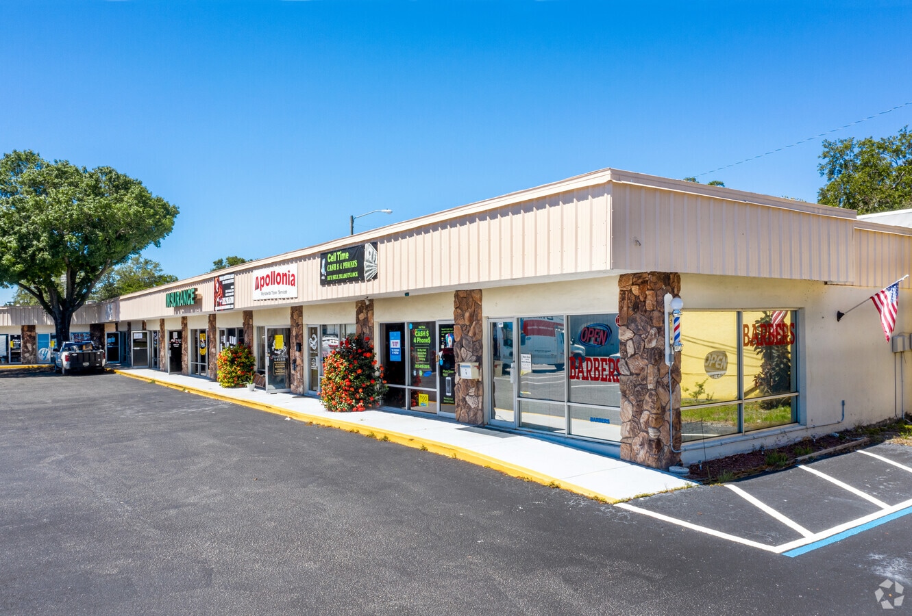 2140 Drew St, Clearwater, FL 33765