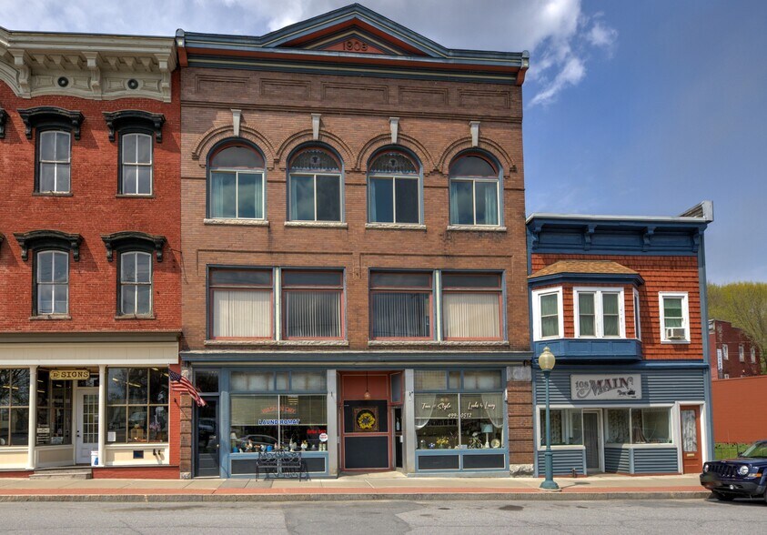 110-112 Main Street, Whitehall, NY for sale - Primary Photo - Image 1 of 1
