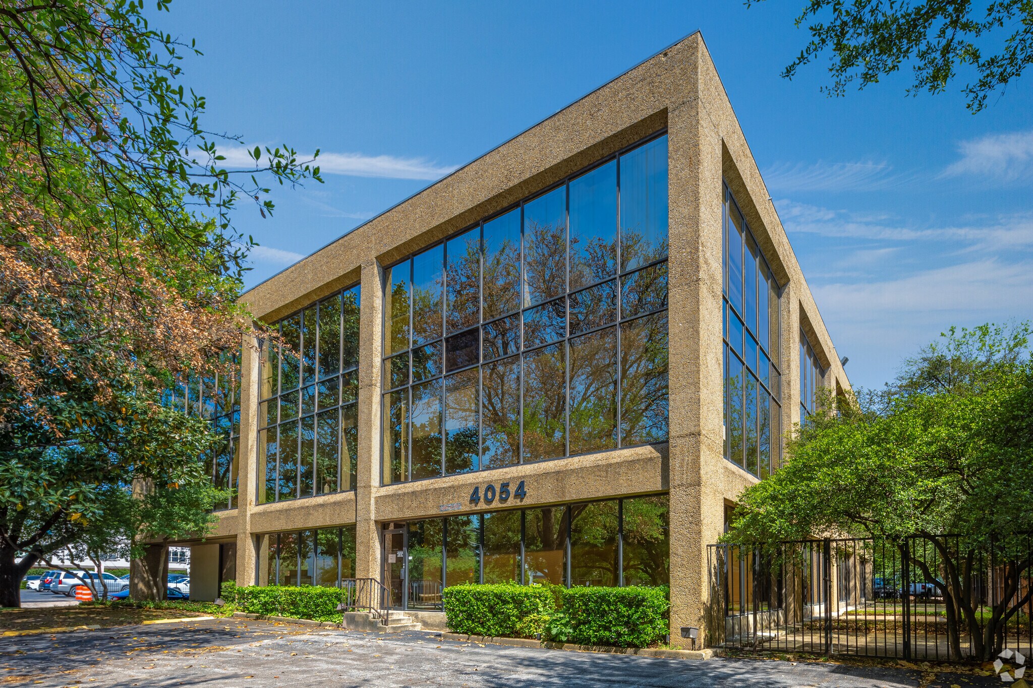 4054 McKinney Ave, Dallas, TX for lease Primary Photo- Image 1 of 12
