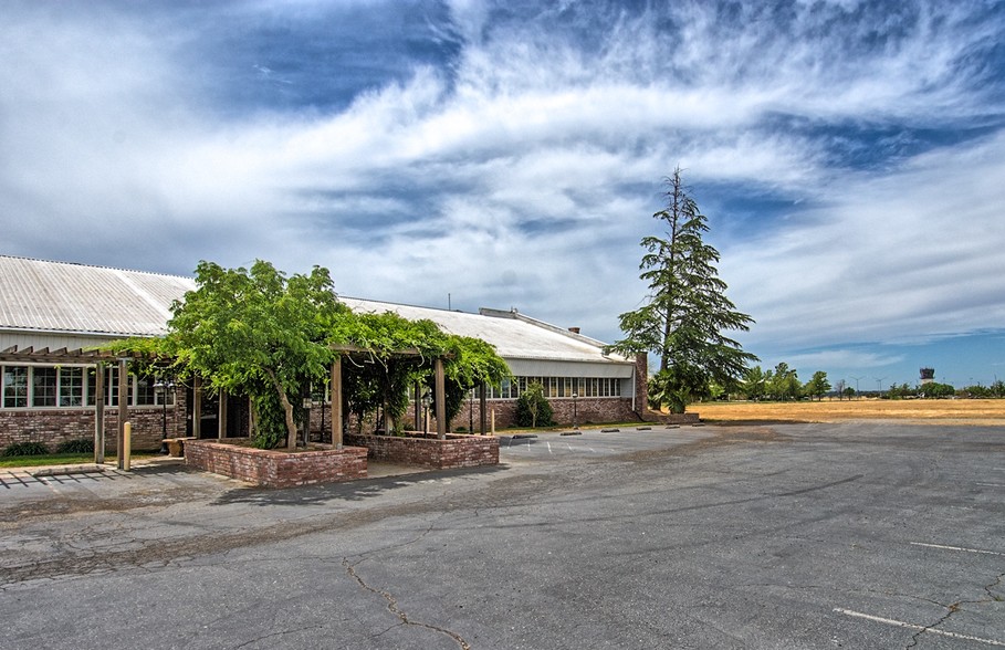 290 Airpark Blvd, Chico, CA for sale - Primary Photo - Image 1 of 1