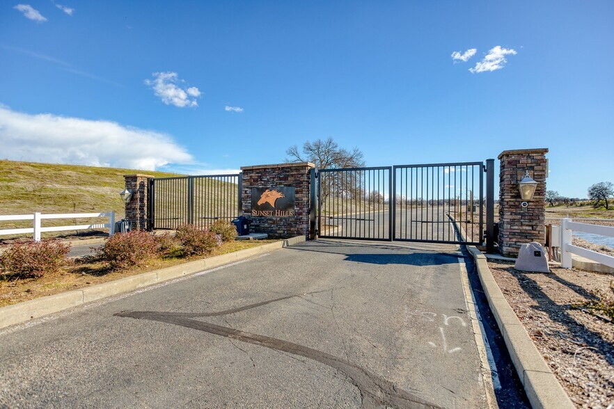 20440 Sunset Hills, Cottonwood, CA 96022 The Sunset Hills