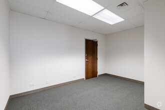 800 E Northwest Hwy, Palatine, IL for lease Interior Photo- Image 2 of 3