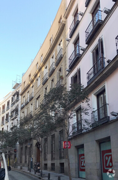 Calle de Campomanes, 8, Madrid, Madrid for lease - Building Photo - Image 2 of 2