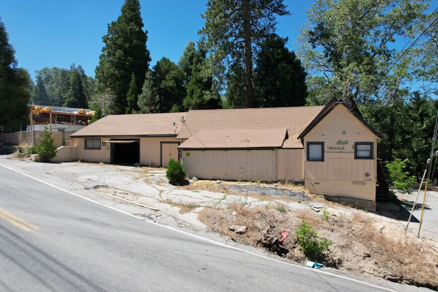 29101 Hook Creek Rd, Cedar Glen, CA 92321