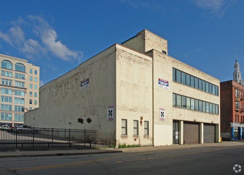 290 Ellicott St, Buffalo, NY for sale - Primary Photo - Image 1 of 1