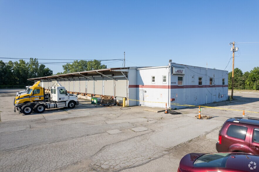 1260 Matzinger Rd, Toledo, OH for sale - Primary Photo - Image 1 of 1