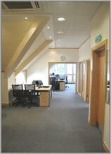 Portsmouth Rd, Esher for lease Interior Photo- Image 1 of 3