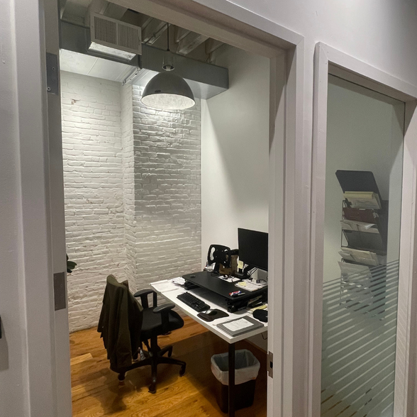 732 E Broadway, Boston, MA for lease - Interior Photo - Image 1 of 5