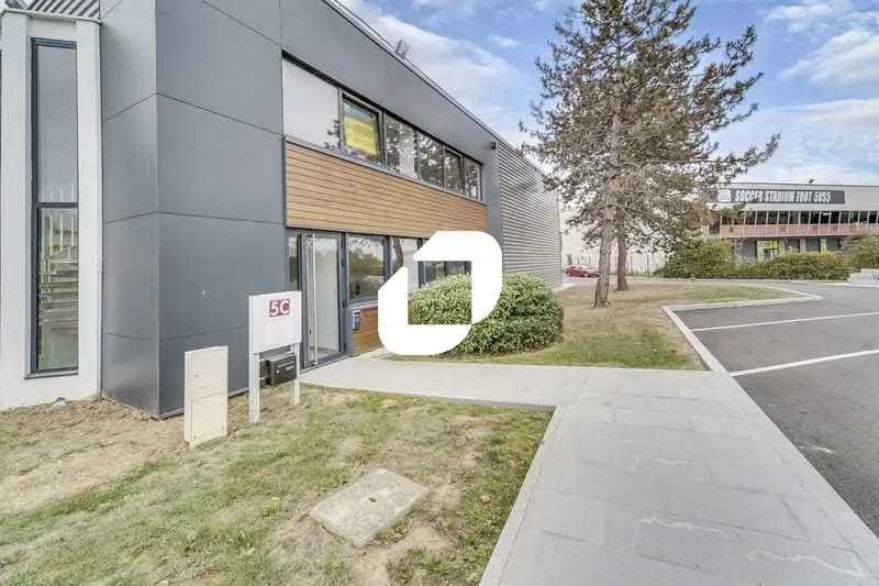 Flex in Sainte-Geneviève-des-Bois for lease - Building Photo - Image 2 of 9