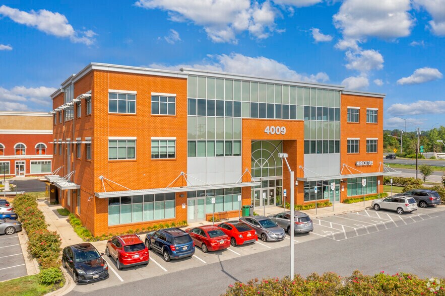 4009 Sandy Spring Rd, Burtonsville, MD for sale - Building Photo - Image 1 of 1