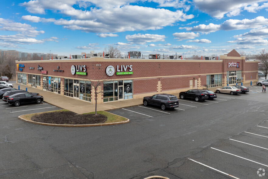 101 Commerce Way, Woburn, MA for sale - Primary Photo - Image 1 of 1