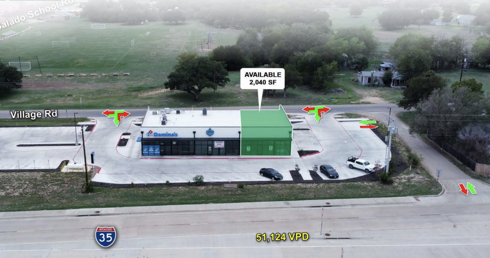 247 Village Road, Salado, TX for lease - Primary Photo - Image 1 of 6