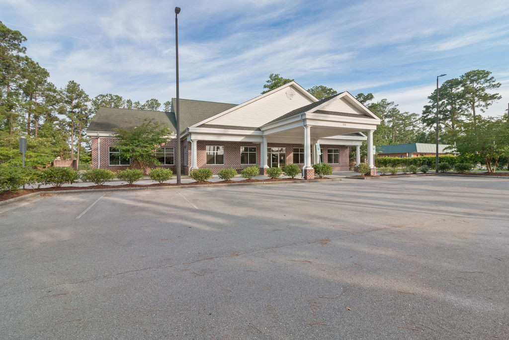 221 Memorial Dr, Jacksonville, NC for sale Building Photo- Image 1 of 1