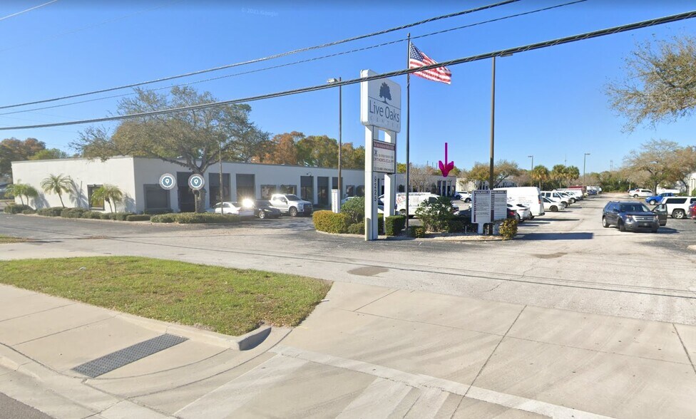 9225 Ulmerton Rd, Largo, FL for sale - Building Photo - Image 1 of 1
