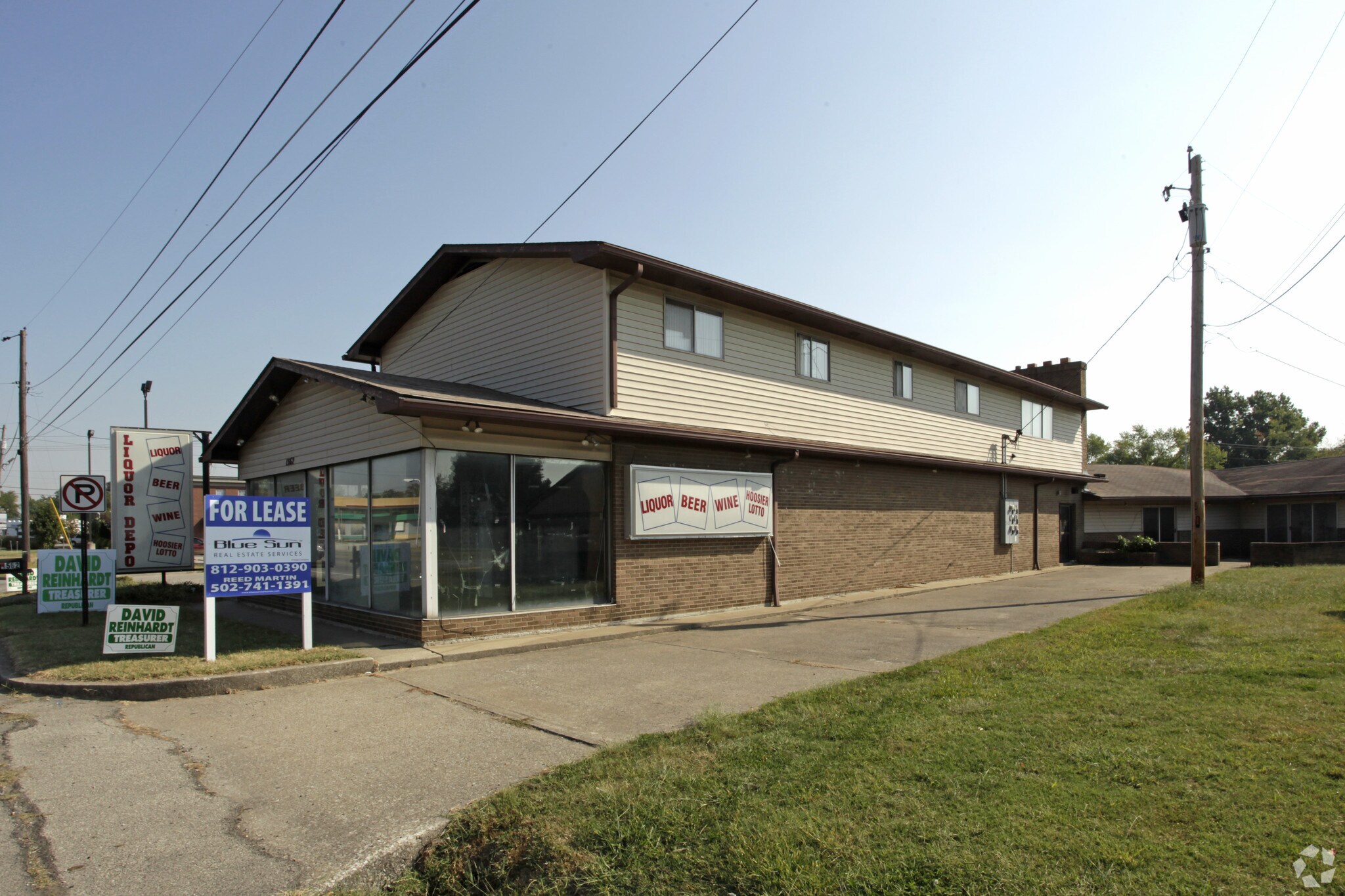 1562 E 10th St, Jeffersonville, IN for sale Primary Photo- Image 1 of 1