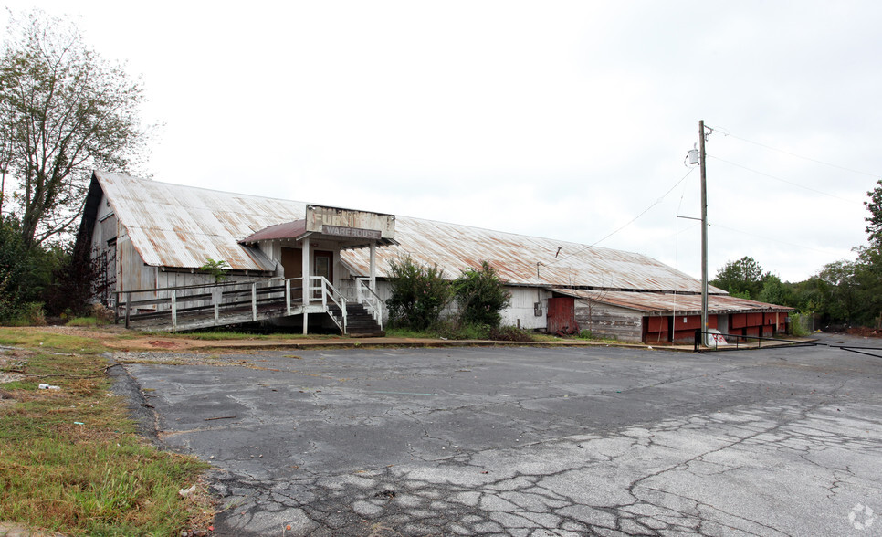 4962 Redan Rd, Stone Mountain, GA for sale - Primary Photo - Image 1 of 1