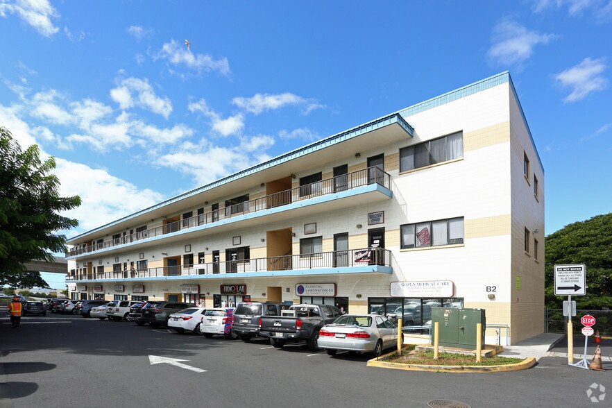 94-216 Farrington Hwy, Waipahu, HI for lease - Primary Photo - Image 1 of 20