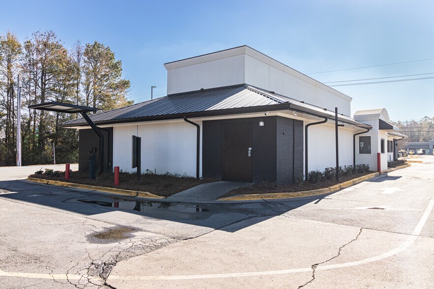 2057 E Madison Ave, Bastrop, LA for sale - Building Photo - Image 2 of 19